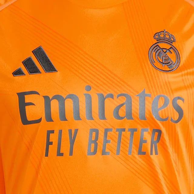 قميص ريال مدريد 24/25 طويل المدى